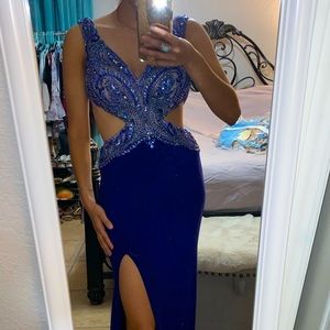 Tony Bowls blue gown!